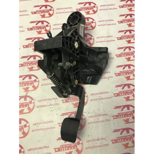 Педаль сцепления Renault Trafic III 2014-2021 93459472